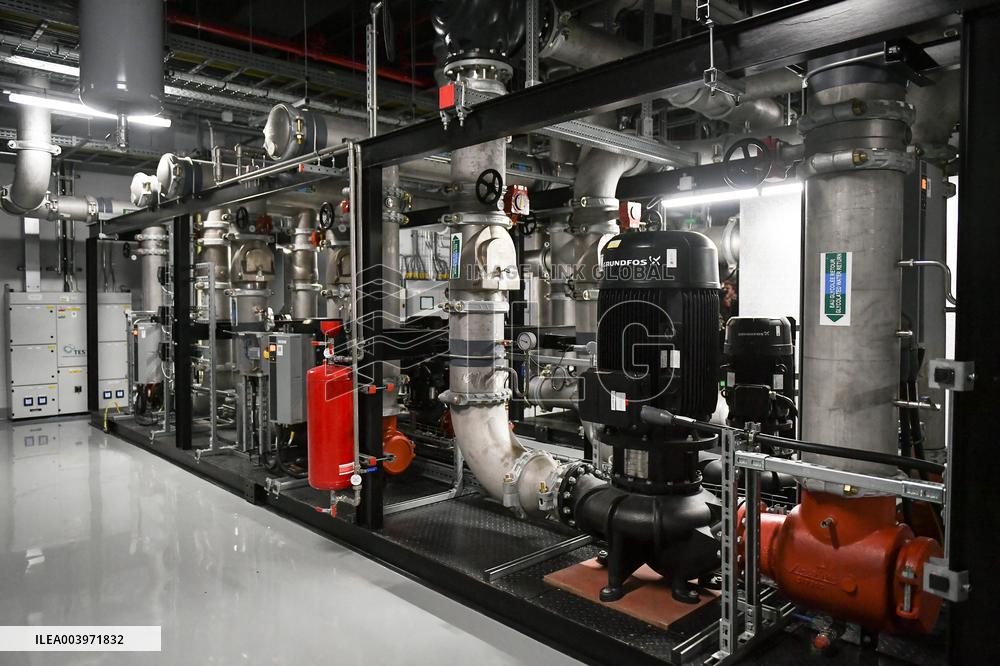 Inauguration of Equinix 13th French data centre in Meudon - FA