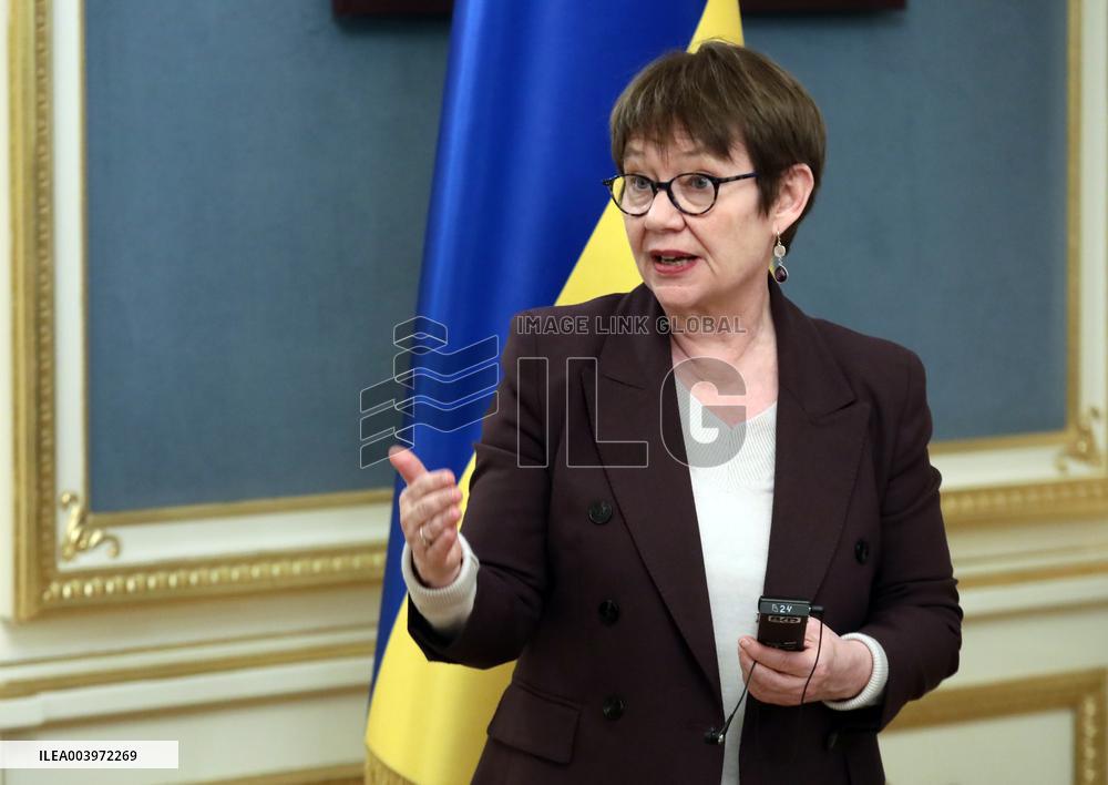 Joint briefing of Volodymyr Zelenskyy and Odile Renaud-Basso in Kyiv