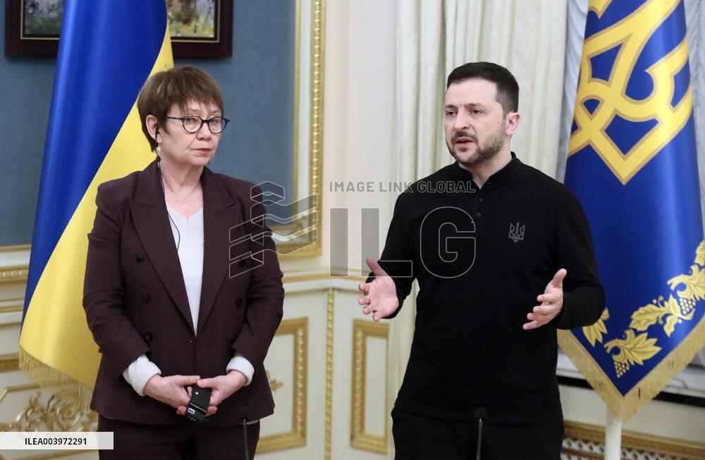 Joint briefing of Volodymyr Zelenskyy and Odile Renaud-Basso in Kyiv