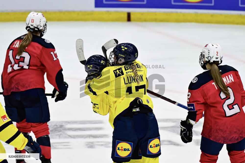 OLYMPIC QUALIFICATIONS ICE HOCKEY SWEDEN-NORWAY
