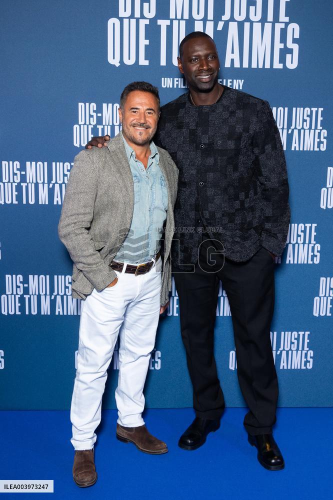 Dis Moi Juste Que Tu M Aime Paris Film Premiere