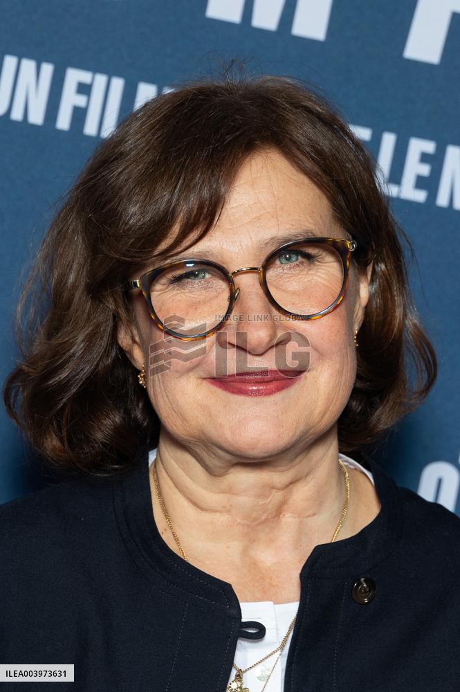 Dis Moi Juste Que Tu M Aime Paris Film Premiere