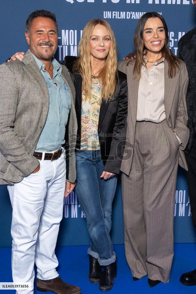 Dis Moi Juste Que Tu M Aime Paris Film Premiere