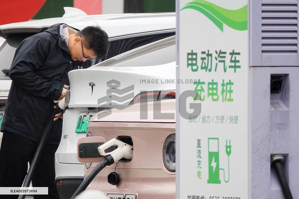China Charging Infrastructure Grows
