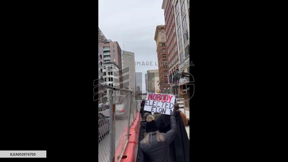 US: 50501 Movement Sparks Nationwide Protests Against Trump’s Policies 7