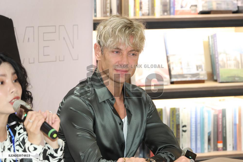 Croatian Pianist MAKSIM