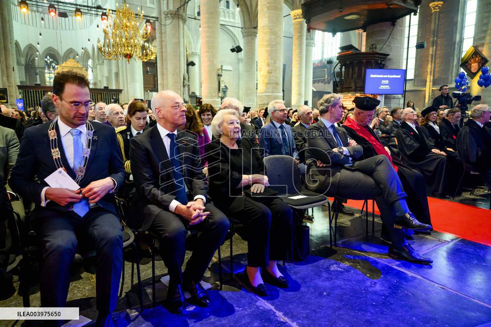 Princess Beatrix at the 450th Dies Natalis of Leiden University - NLD