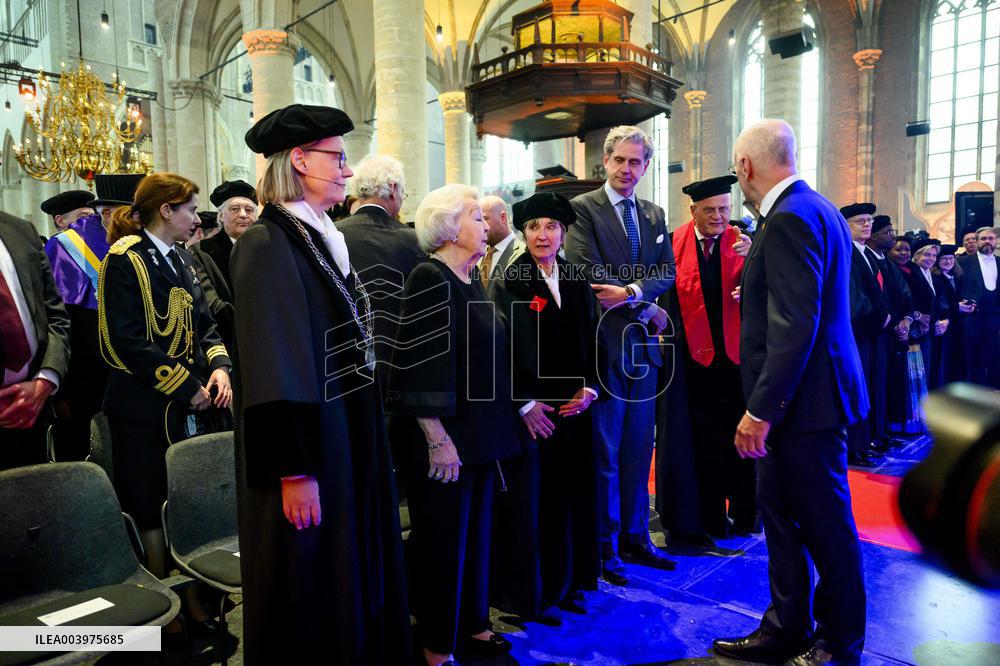 Princess Beatrix at the 450th Dies Natalis of Leiden University - NLD