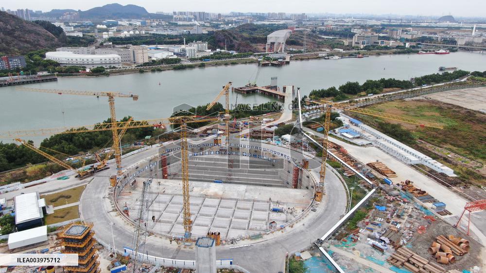 Shiziyang Grand Bridge Construction Site - China