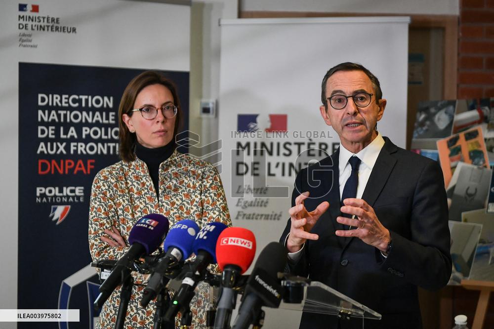 Bruno Retailleau visits premises of the Office for Combating the Smuggling of Migrants in Lognes FA