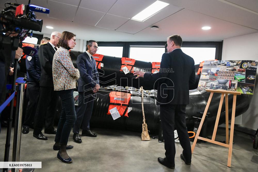 Bruno Retailleau visits premises of the Office for Combating the Smuggling of Migrants in Lognes FA
