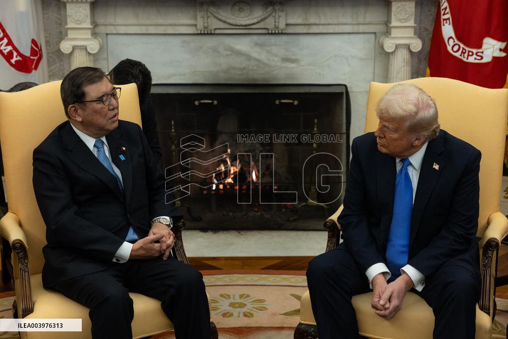 US President Donald Trump meets with Japanese Prime Minister Shigeru Ishiba