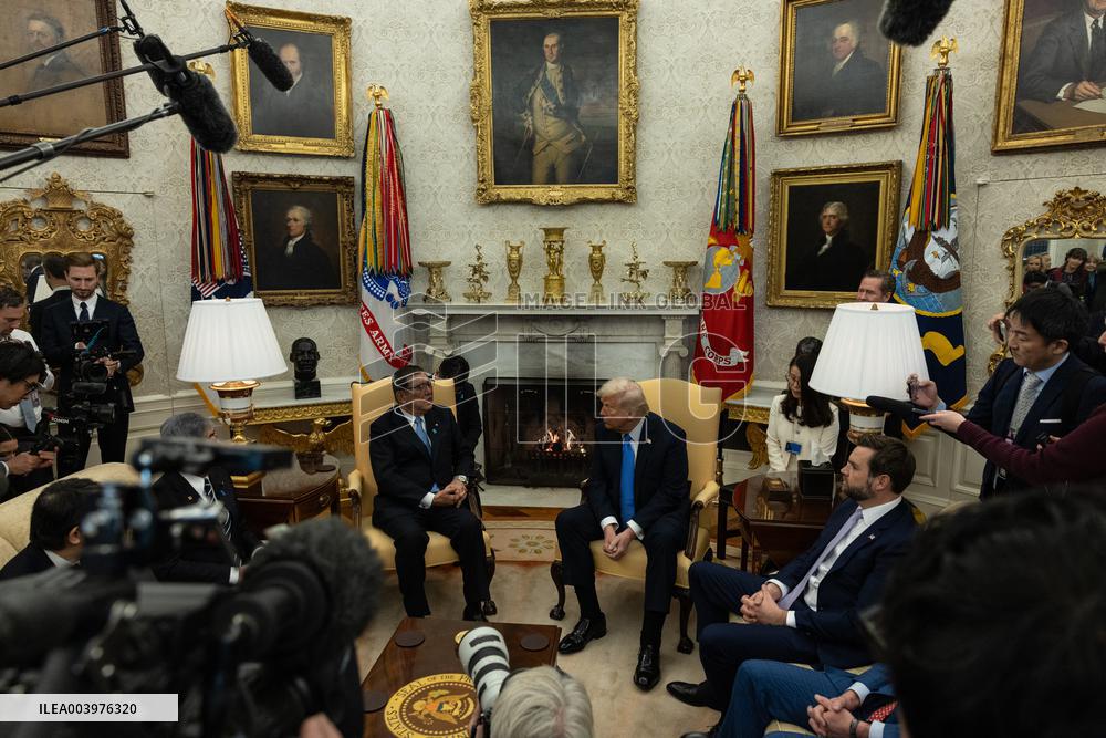 US President Donald Trump meets with Japanese Prime Minister Shigeru Ishiba