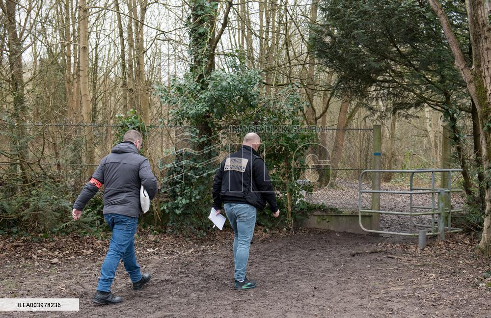 Schoolgirl Found Dead In A Wood - Essonne