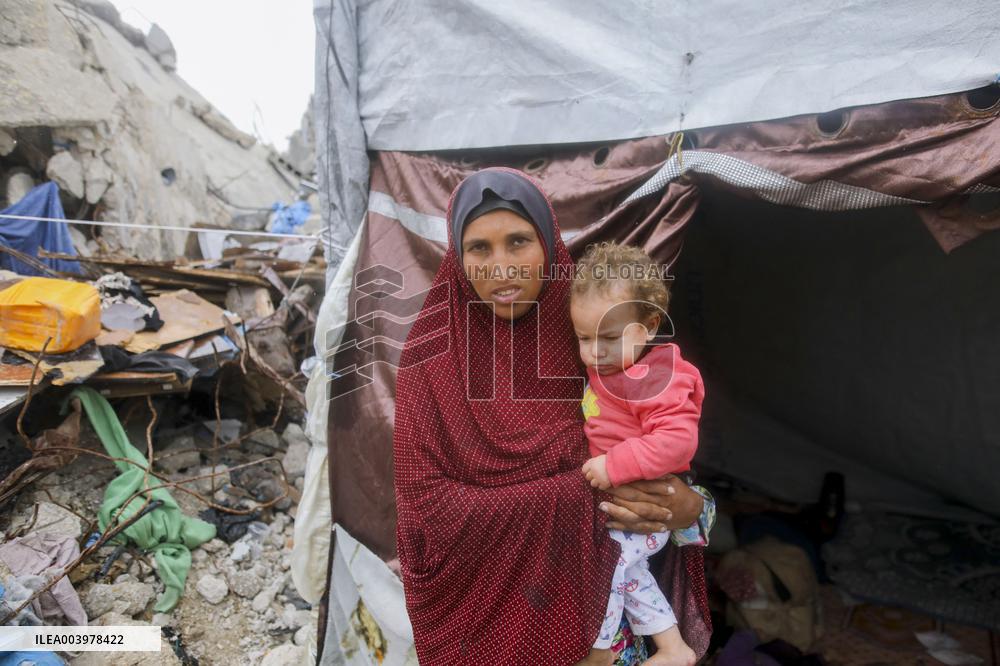 Rubble and debris cover the streets Jabalia - Gaza Strip