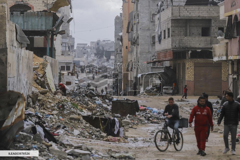 Gaza Transformed Into Rubble-Strewn Wasteland After Israeli Attacks