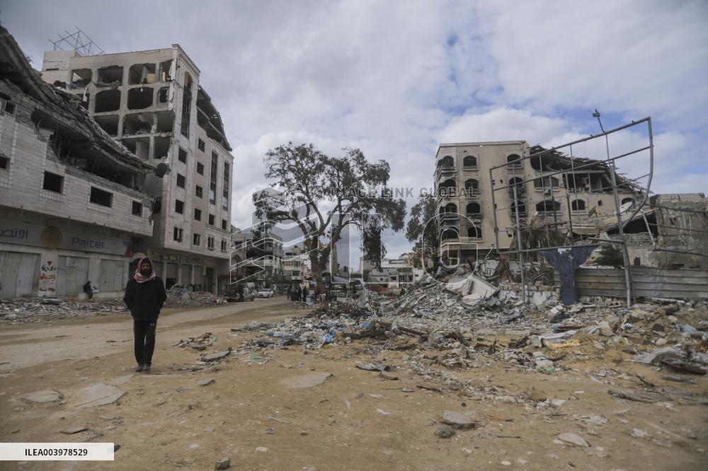 Gaza Transformed Into Rubble-Strewn Wasteland After Israeli Attacks