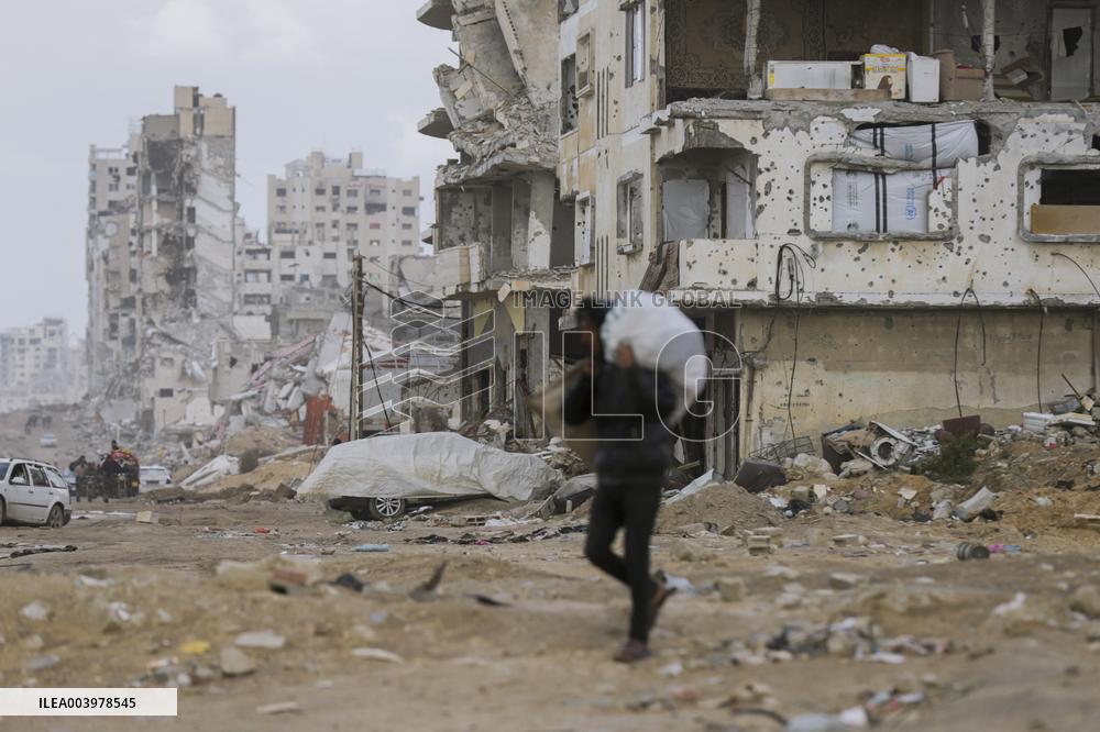 Gaza Transformed Into Rubble-Strewn Wasteland After Israeli Attacks