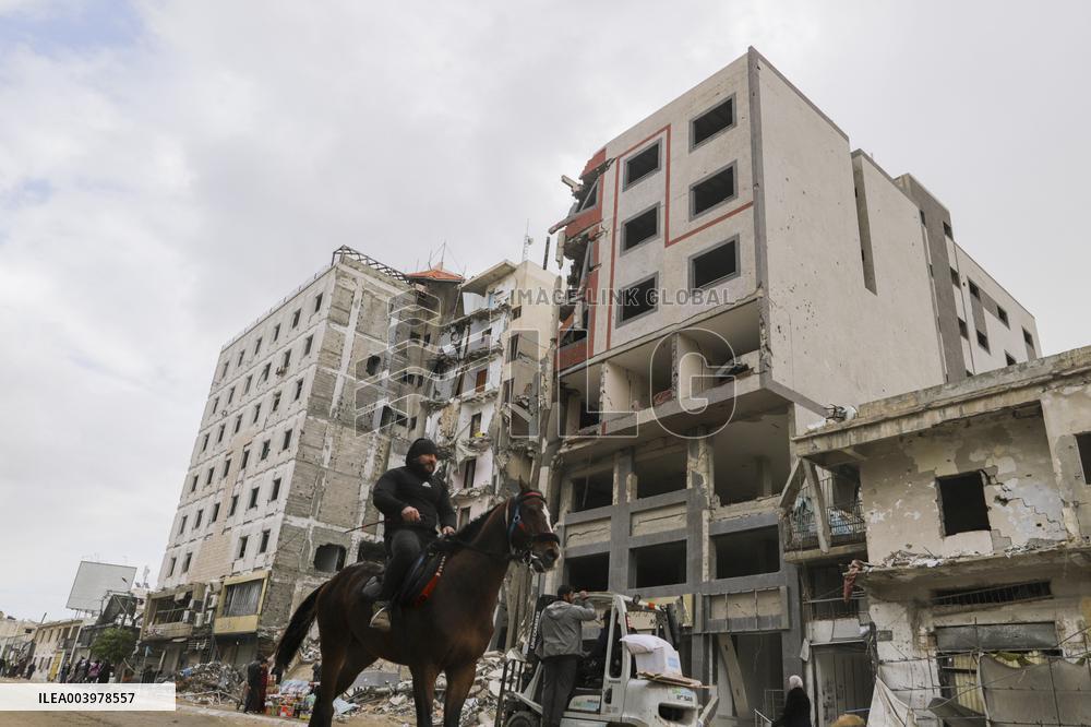 Gaza Transformed Into Rubble-Strewn Wasteland After Israeli Attacks