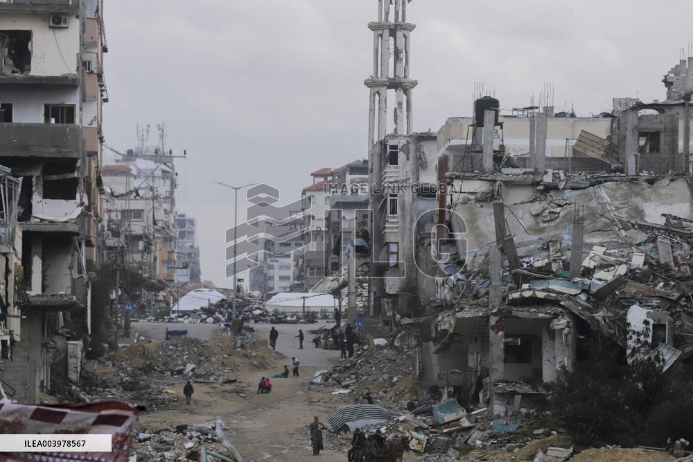 Gaza Transformed Into Rubble-Strewn Wasteland After Israeli Attacks