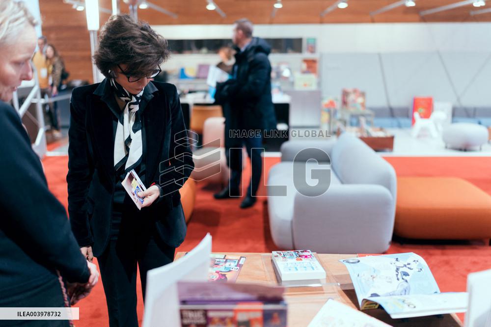 Rachida Dati visit the Summit for Action on Artificial Intelligence at the BNF - Paris AJ