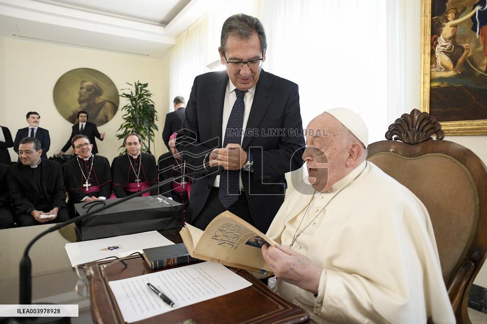 Pope Francis In Private Audiences - Vatican