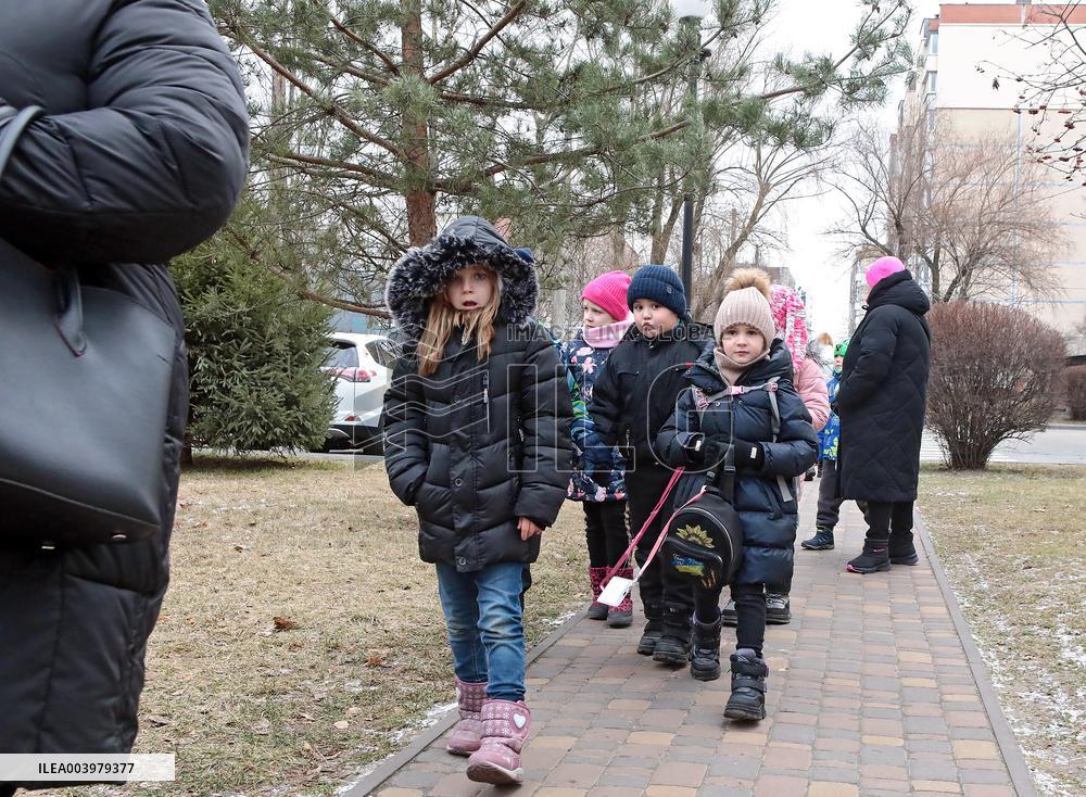 Evacuation of children and search for explosives in school of Vyshneve
