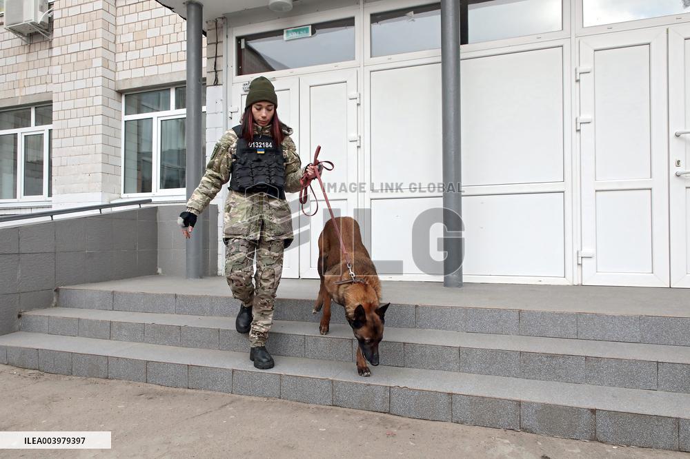Evacuation of children and search for explosives in school of Vyshneve