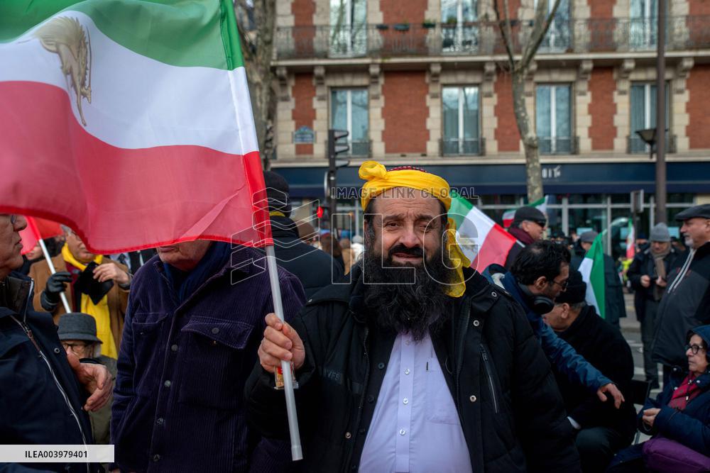 A Rally For Freedom In Iran - Paris