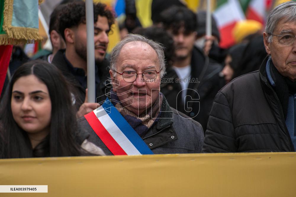 A Rally For Freedom In Iran - Paris