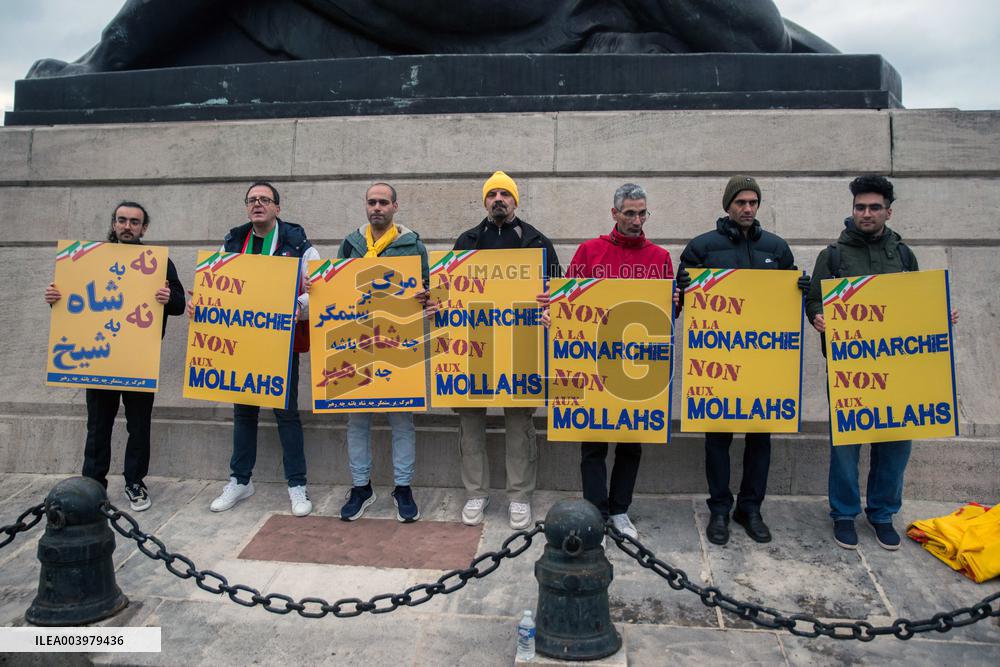 A Rally For Freedom In Iran - Paris