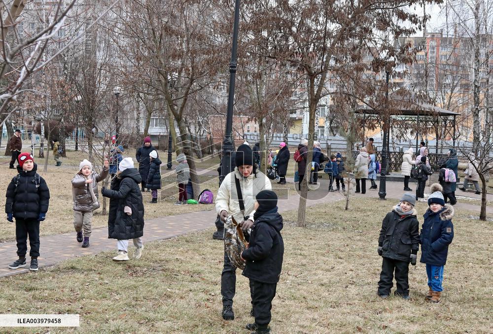 Evacuation of children and search for explosives in school of Vyshneve