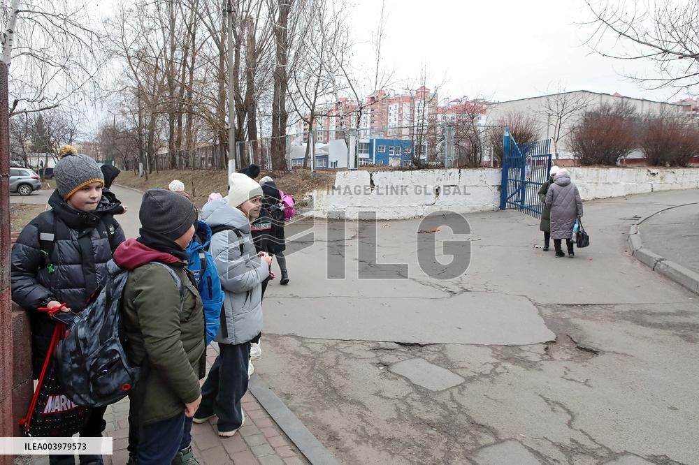 Evacuation of children and search for explosives in school of Vyshneve