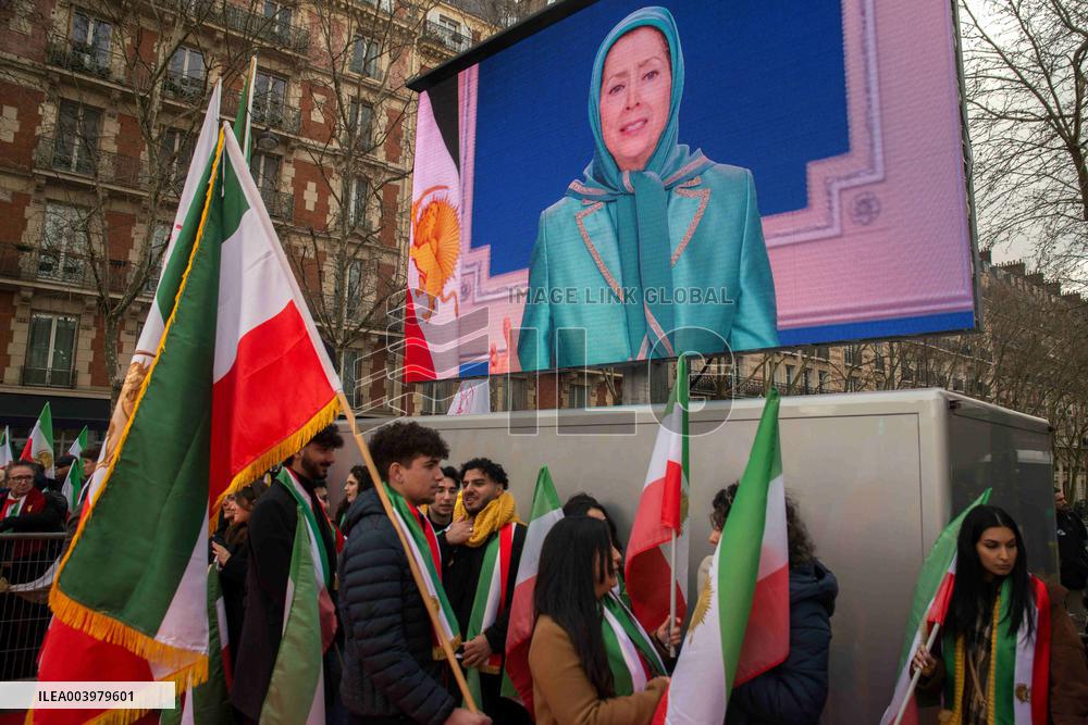 A Rally For Freedom In Iran - Paris
