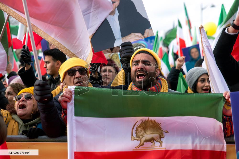 A Rally For Freedom In Iran - Paris