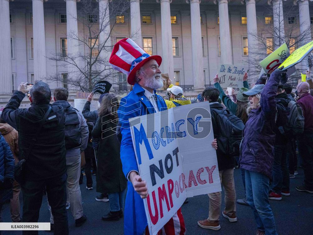 MAGA Mocks Democrat Protests Outside USAID - DC