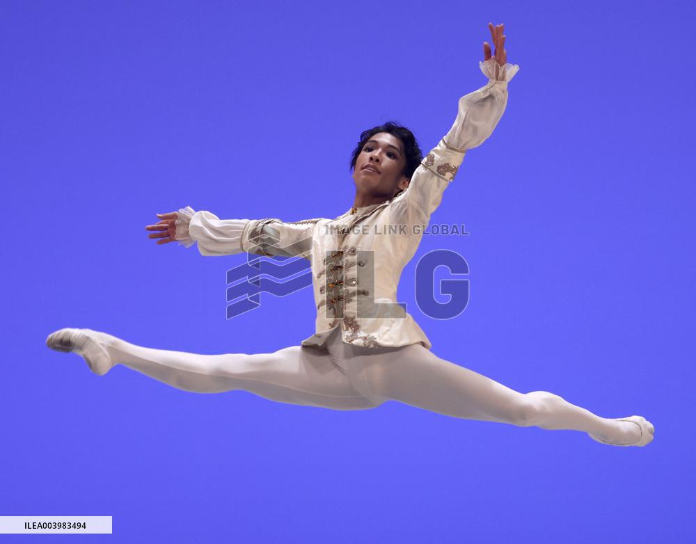 Lausanne ballet competition