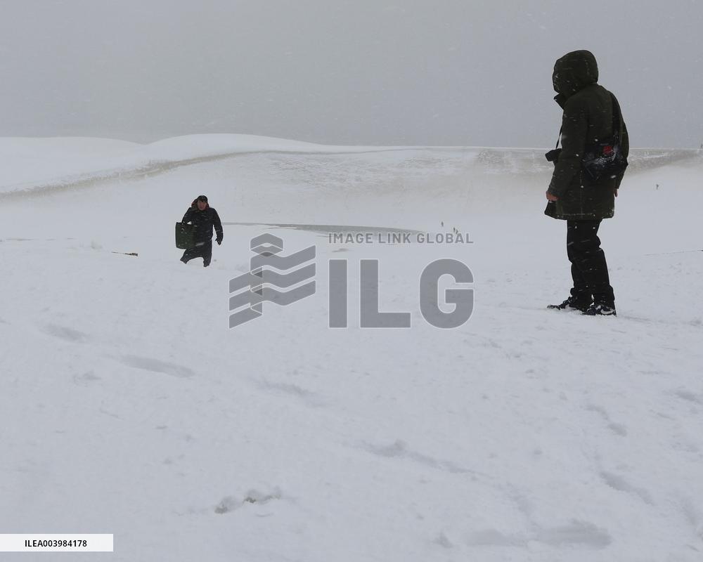 Heavy snowfall in Japan