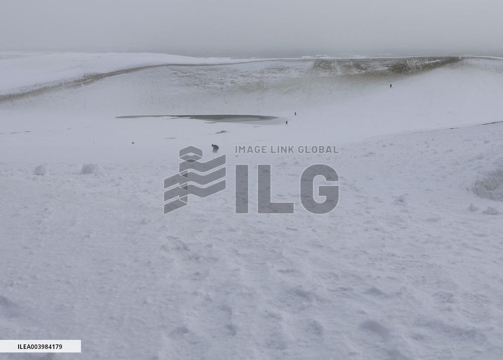 Heavy snowfall in Japan