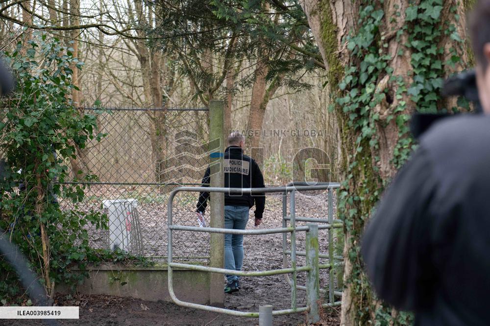 Schoolgirl Found Dead In A Wood - Essonne