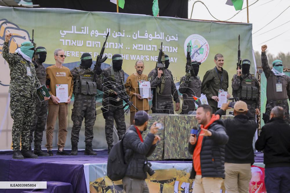 Hamas Hands Over 3 Israeli Hostages To Red Cross - Gaza