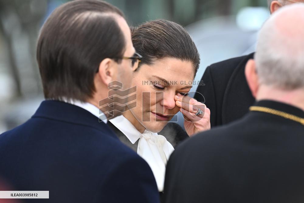 CROWN PRINCESS SCHOOL SHOOTING ÖREBRO