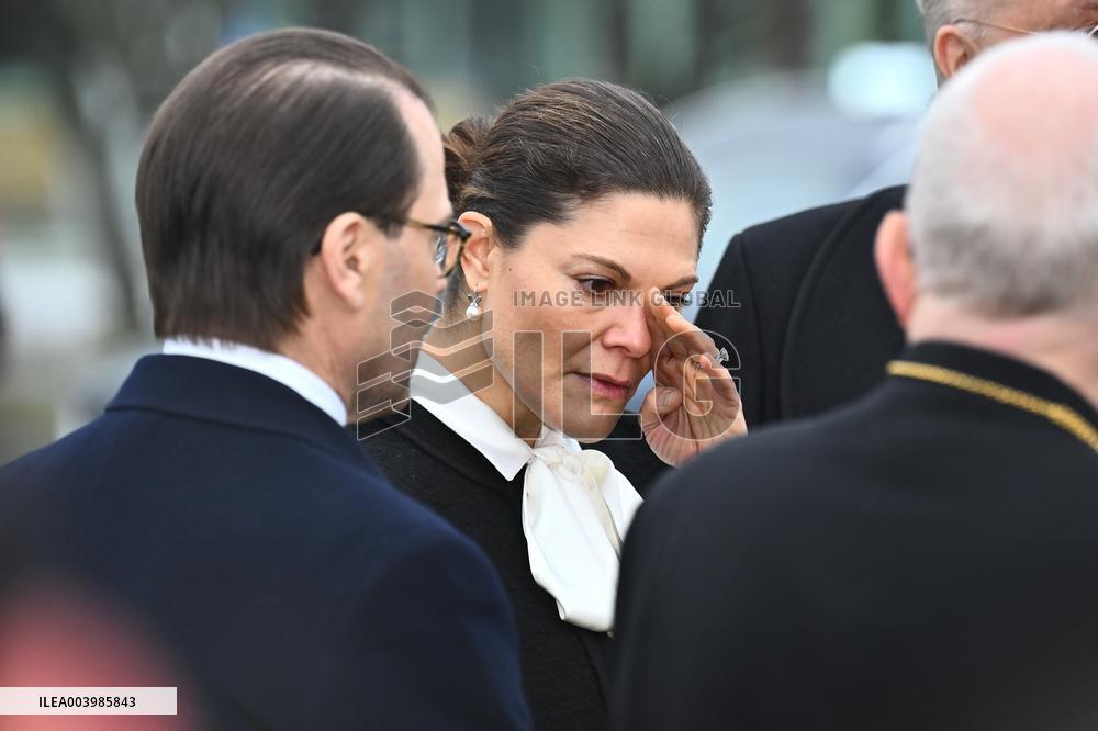 CROWN PRINCESS SCHOOL SHOOTING ÖREBRO