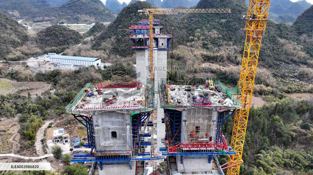 Tongmuhe Super Major Bridge Construction in Liuzhou