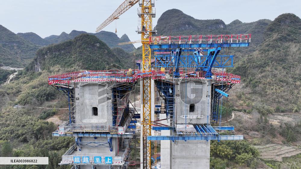 Tongmuhe Super Major Bridge Construction in Liuzhou