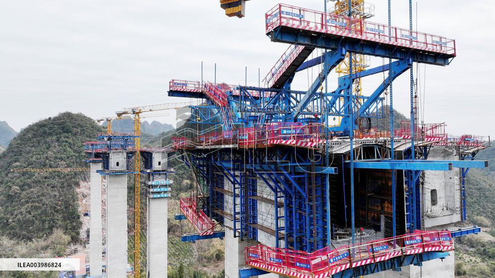 Tongmuhe Super Major Bridge Construction in Liuzhou