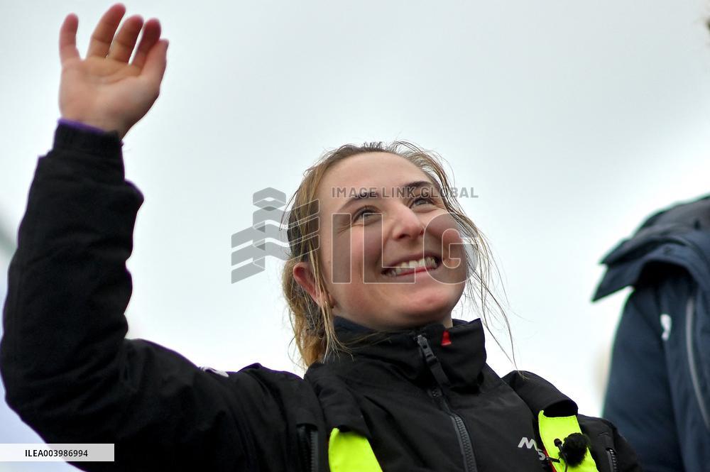 Violette Dorange, Youngest Ever Skipper Completes Vendee Globe