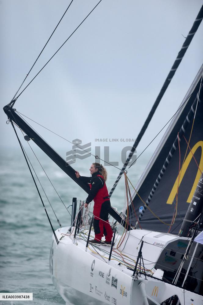 Violette Dorange, Youngest Ever Skipper Completes Vendee Globe