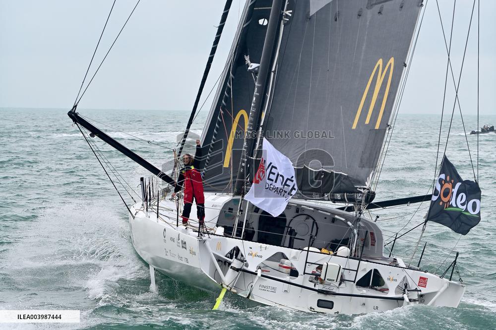 Violette Dorange, Youngest Ever Skipper Completes Vendee Globe