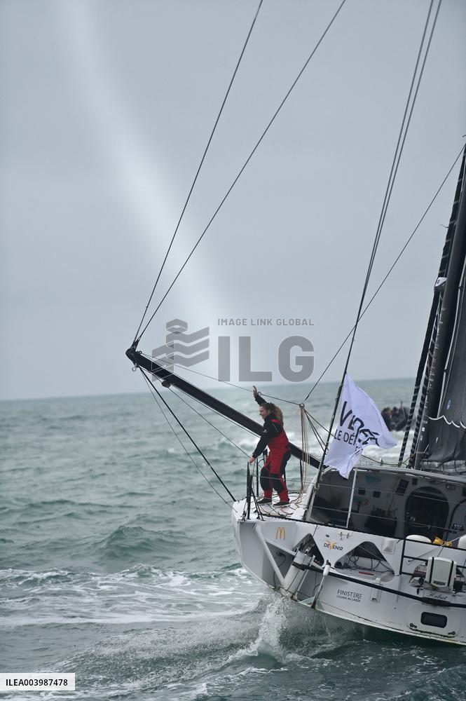 Violette Dorange, Youngest Ever Skipper Completes Vendee Globe